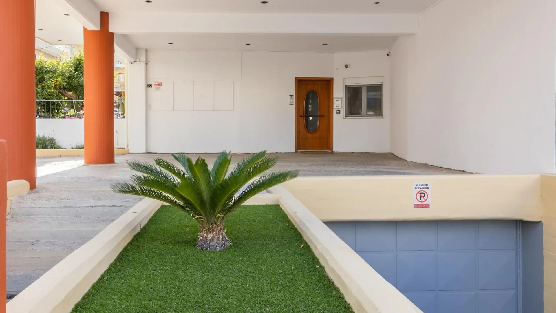 Garden Luxury Apartment Heraklion